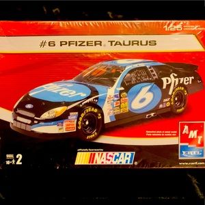 NASCAR-build your own race car!